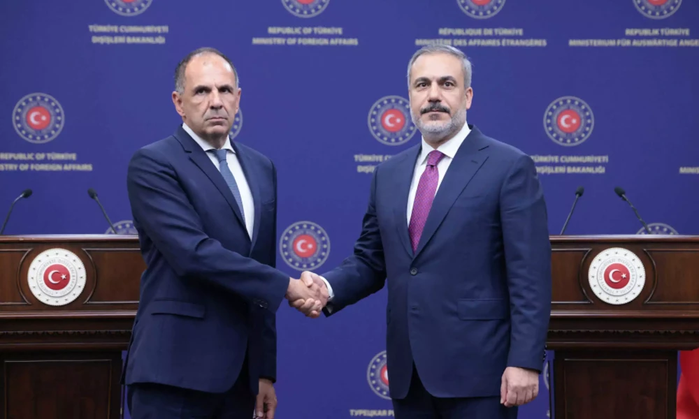 Λονδίνο: Τι συζήτησαν Γεραπετρίτης και Φιντάν ενόψει της επίσκεψης Μητσοτάκη στην Άγκυρα